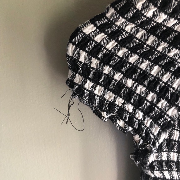 Kendall and Kylie off the shoulder top - Picture 4 of 4